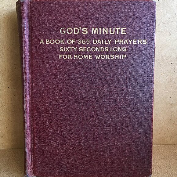 God's Minute A book of 365 Daily Prayers for Home Worship 1916 VIR Publishing - Picture 1 of 3